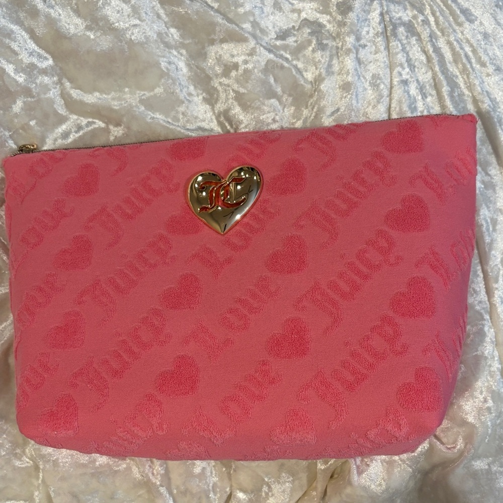New ::: Juicy Couture Pink Heart-Embellished Women's cosmetic everything Bag